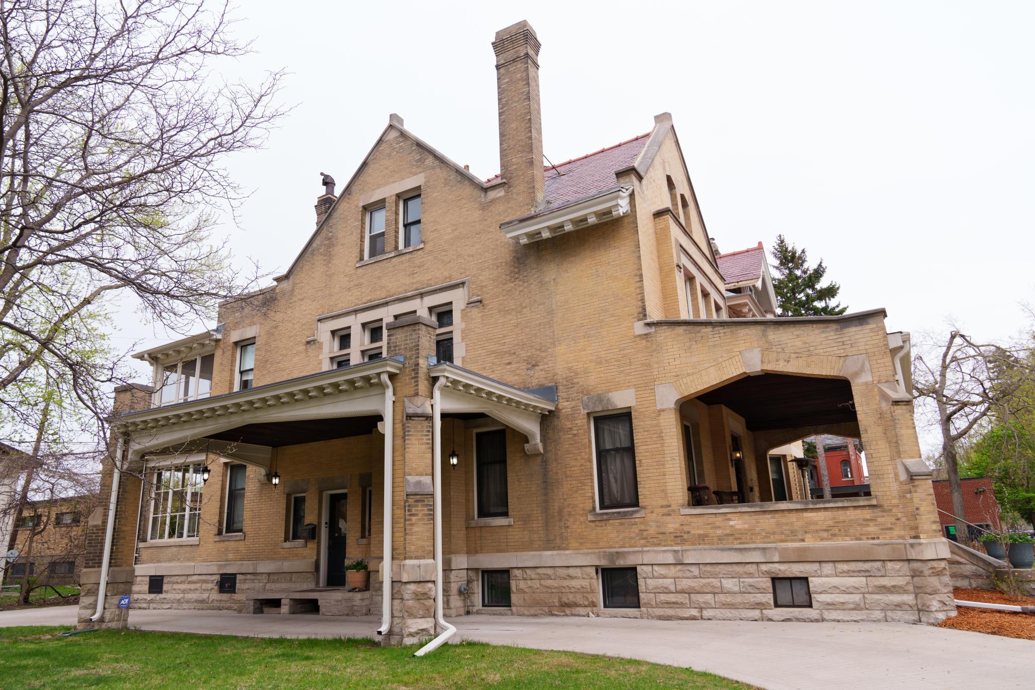 341 Dayton Avenue