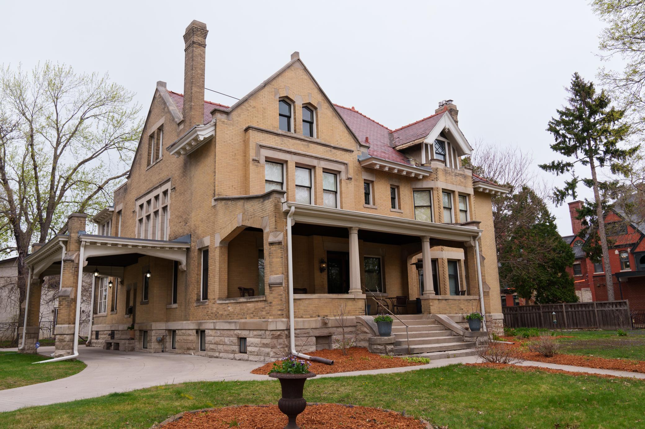 341 Dayton Avenue
