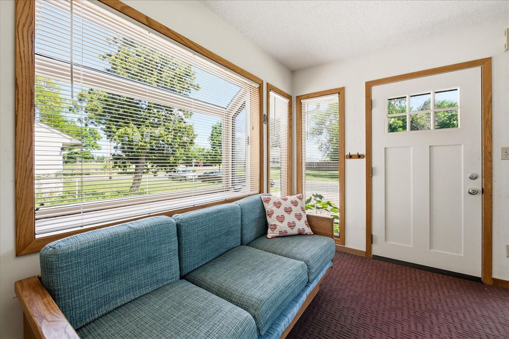 Photo of 5625 Hillsview Road, Brooklyn Center, MN 55430 (MLS # 7100646)