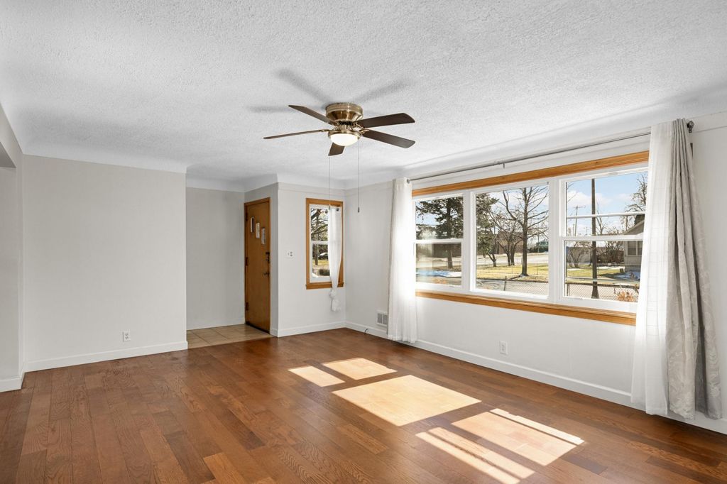 Photo of 1709 Field Avenue, Saint Paul, MN 55116 (MLS # 7039448)