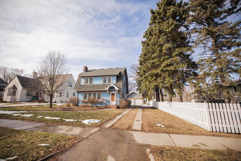 Photo of 405 E 3rd Street, Morris, MN 56267 (MLS # 7030743)