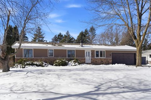 2575 Aladdin Street Roseville MN 55113