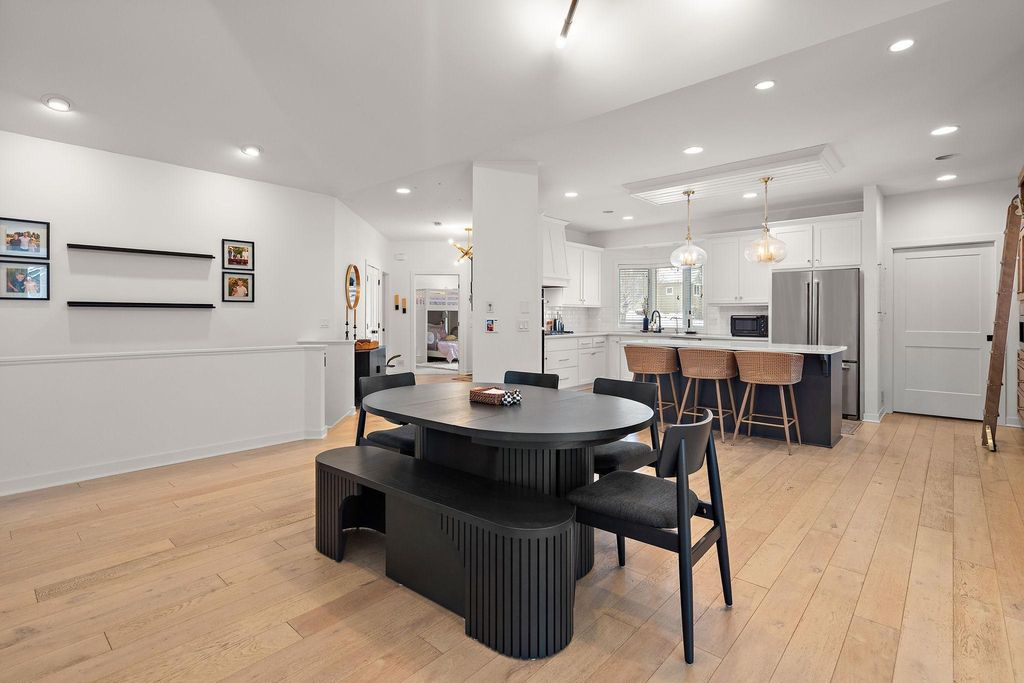 Photo of 5200 Malibu Drive, Edina, MN 55436 (MLS # 7013262)