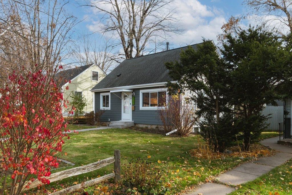 Photo of 2020 Fairway Drive NE, Columbia Heights, MN 55421 (MLS # 7009087)