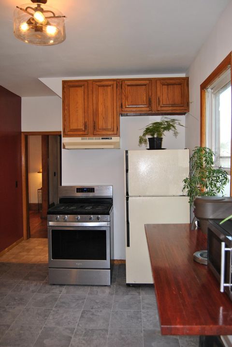 668 Asbury Street Saint Paul MN 55104