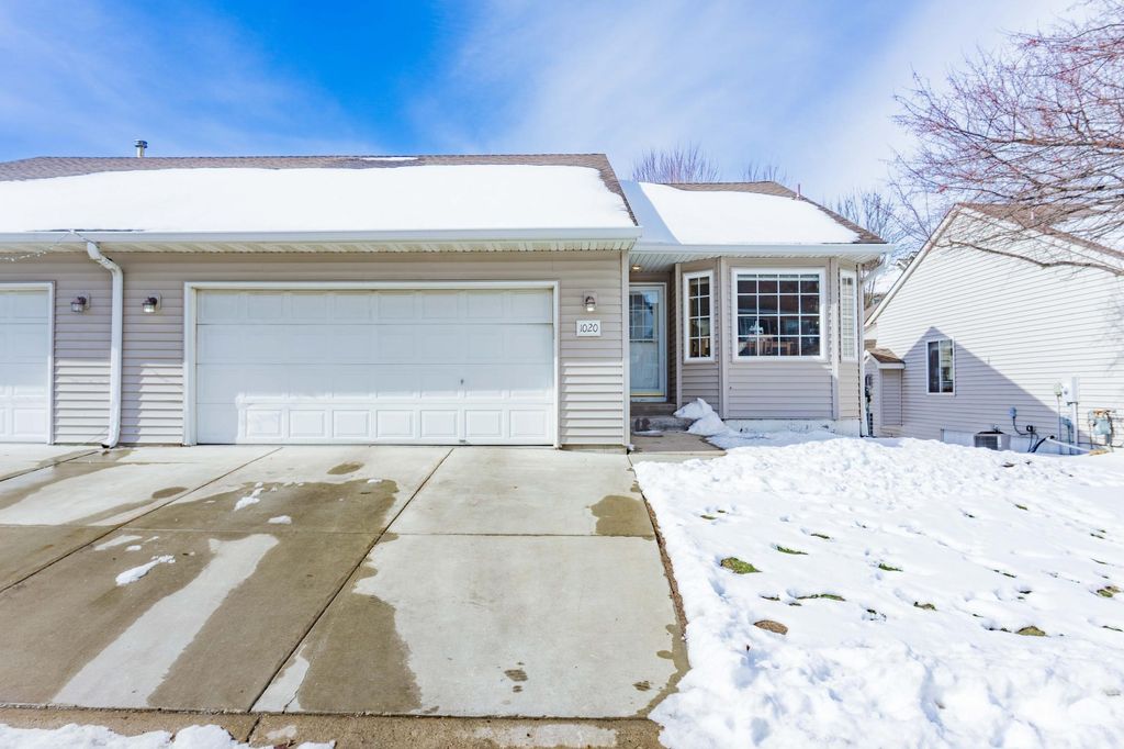 Photo of 1020 Primrose Lane, Waconia, MN 55387 (MLS # 7028411)