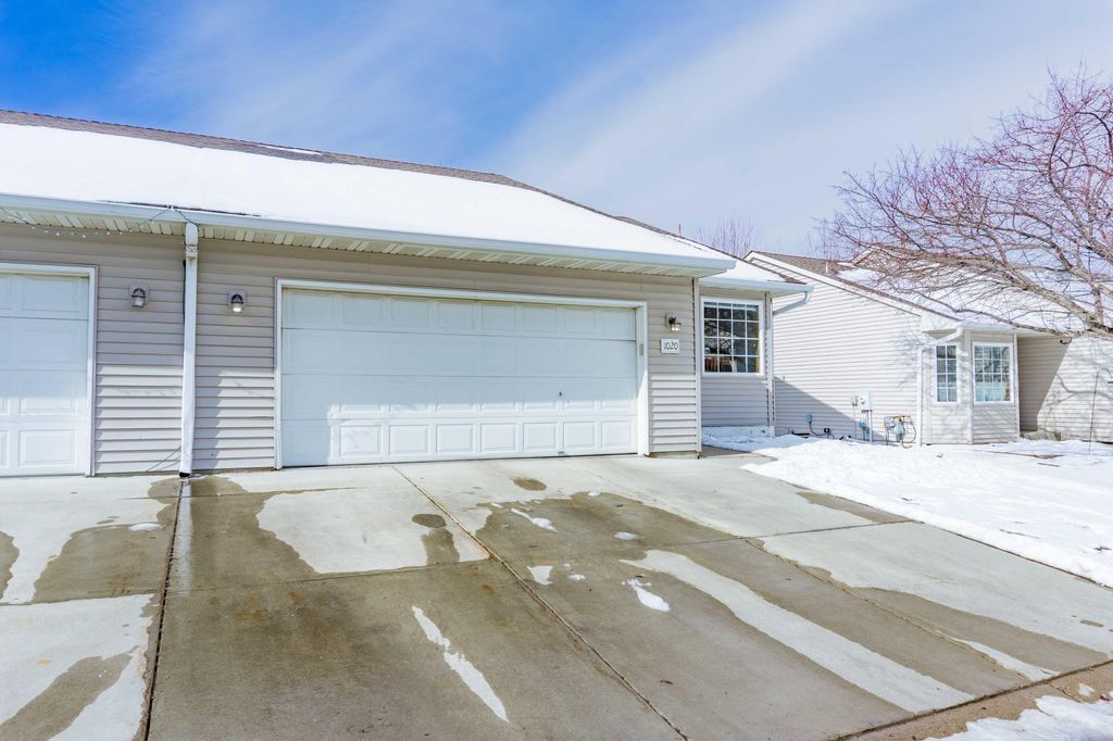 Photo of 1020 Primrose Lane, Waconia, MN 55387 (MLS # 7028411)