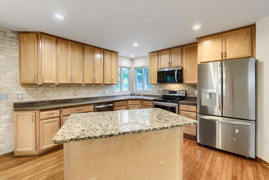 12601 Able Circle NE