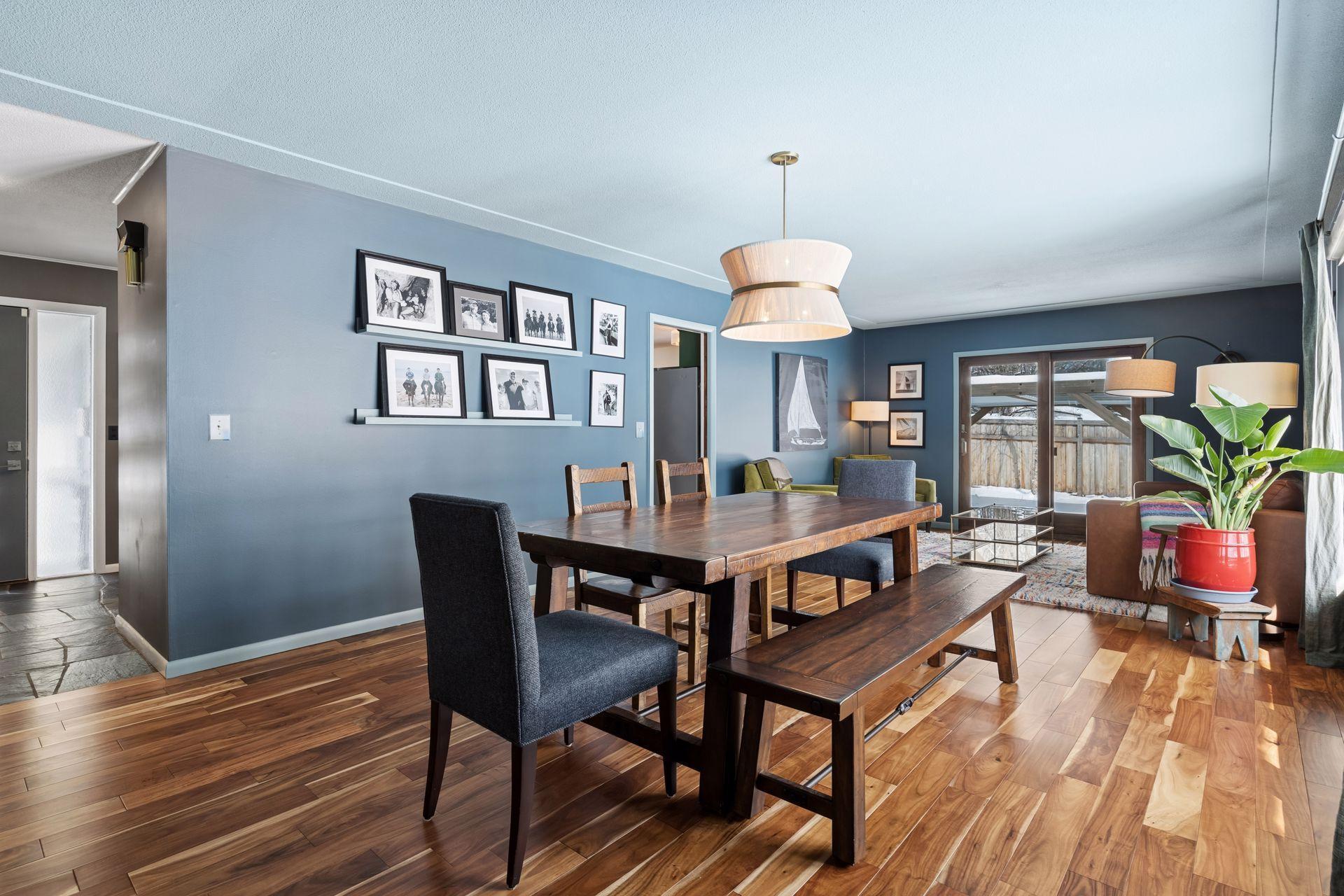 8236 Westwood Hills Curve