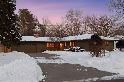 8236 Westwood Hills Curve Saint Louis Park MN 55426