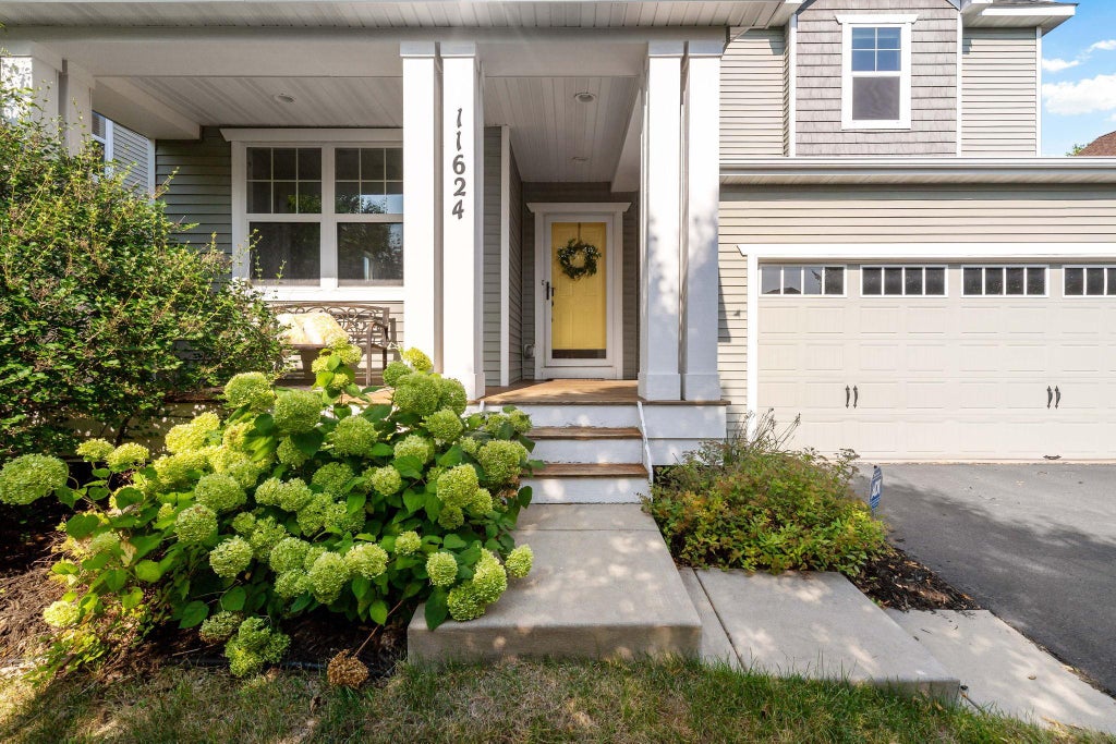 Photo of 11624 Ivywood Circle, Woodbury, MN 55129 (MLS # 7122527)