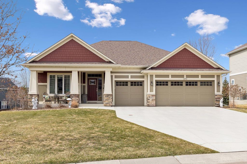 Photo of 1372 Pleasant Lake Drive, Woodbury, MN 55129 (MLS # 7044296)