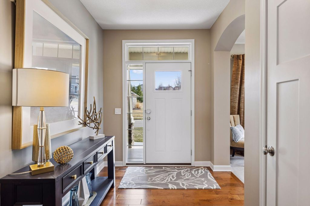 Photo of 1372 Pleasant Lake Drive, Woodbury, MN 55129 (MLS # 7044296)