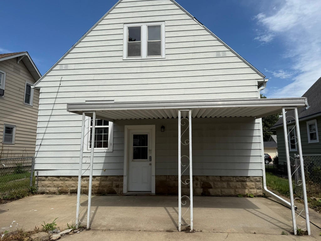 Photo of 1009 5th Avenue NW, Austin, MN 55912 (MLS # 7163879)