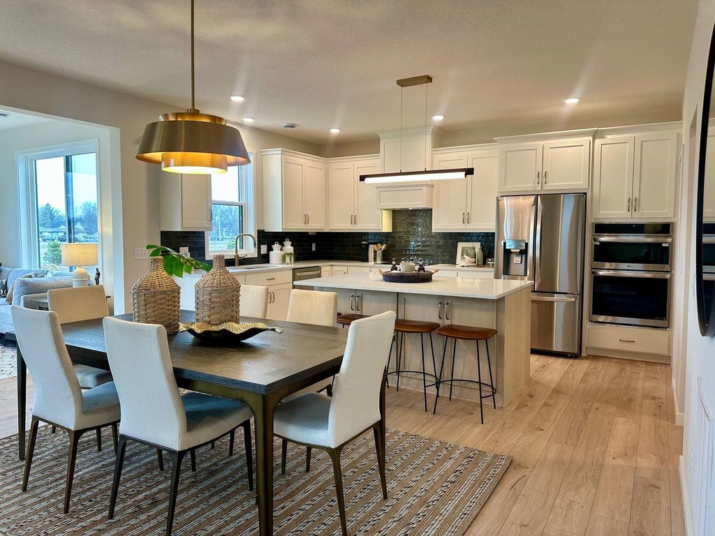 Photo of 3480 Knightsbridge Trail N, Lake Elmo, MN 55042 (MLS # 7029261)