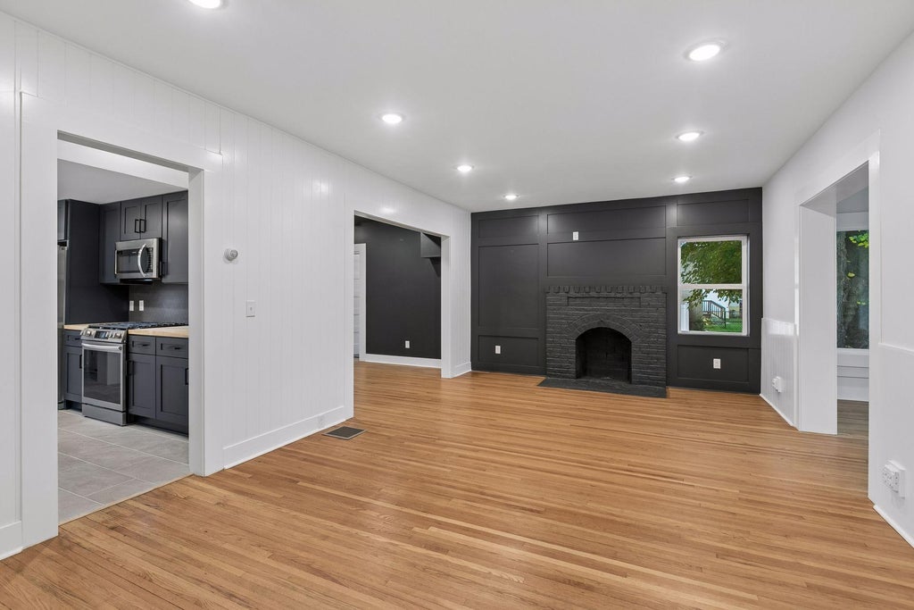 Photo of 5452 Fremont Avenue N, Brooklyn Center, MN 55430 (MLS # 7156839)