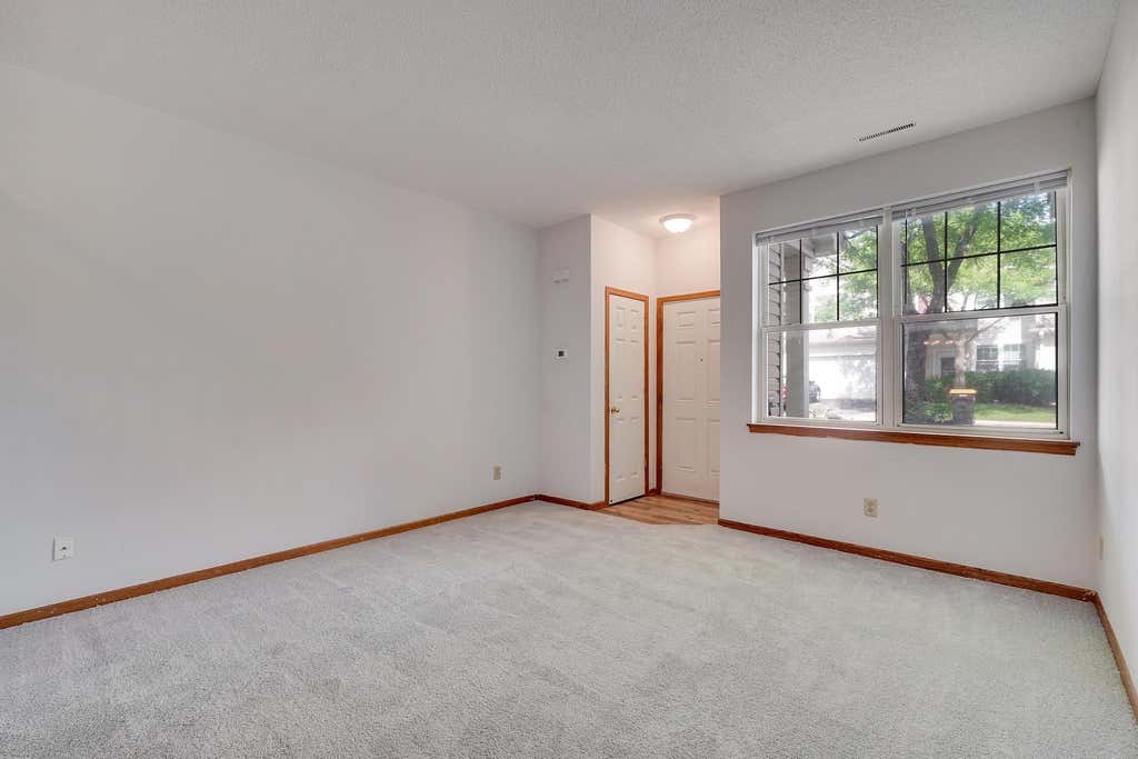 Photo of 966 Princeton Avenue, Shakopee, MN 55379 (MLS # 7115425)