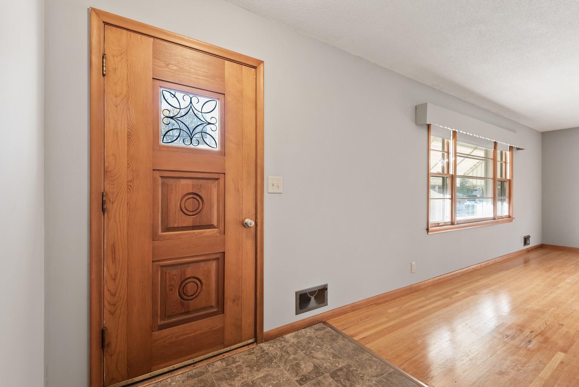 1613 Pullman Avenue