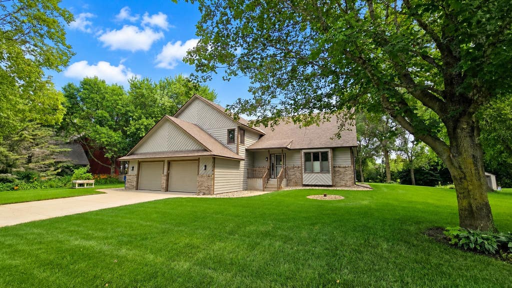 Photo of 1768 Casselberry Road, Saint Cloud, MN 56303 (MLS # 7125841)
