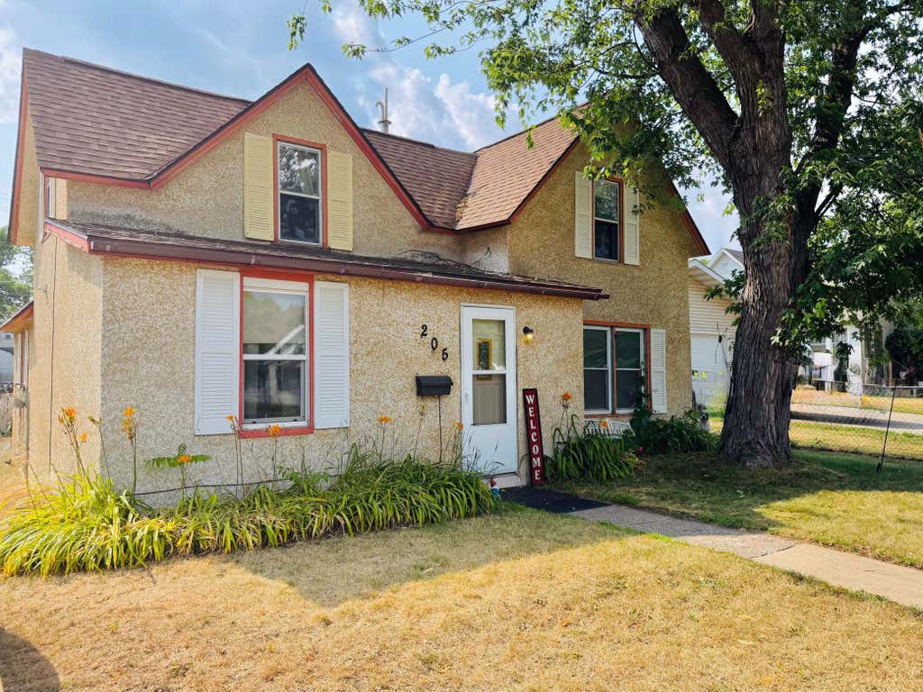 Photo of 205 1st Avenue NE, Brainerd, MN 56401 (MLS # 7116275)