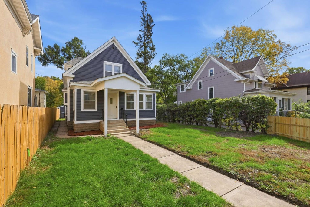 Photo of 2533 Cedar Avenue S, Minneapolis, MN 55404 (MLS # 7158281)