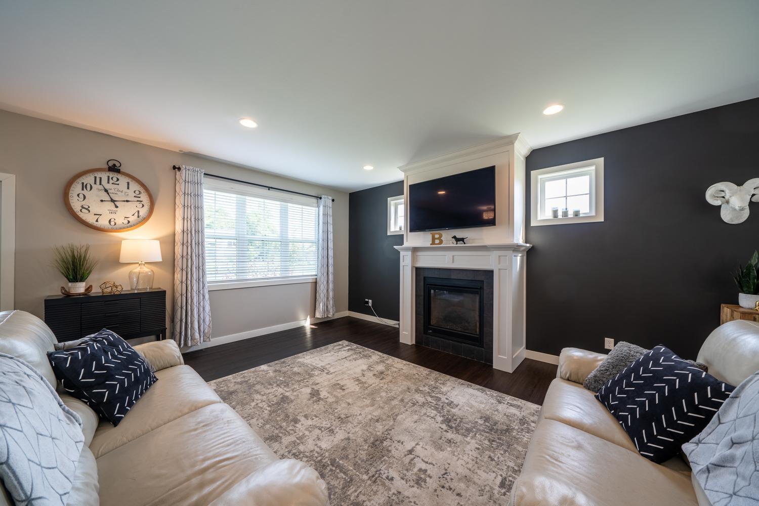 1837 Spruce Grove Trail