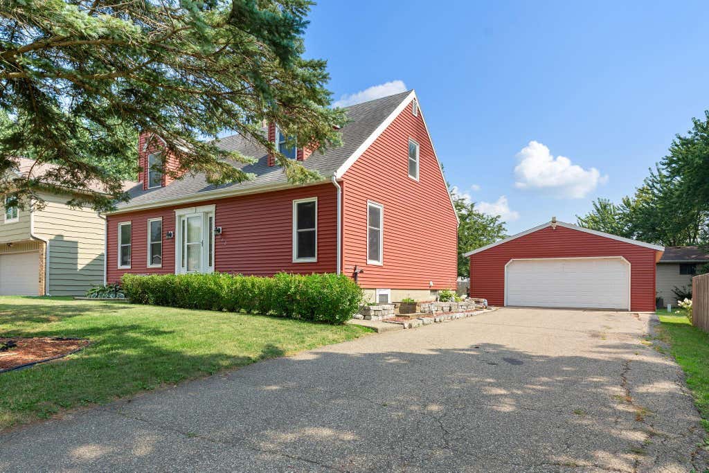 Photo of 342 7th Street SW, Eyota, MN 55934 (MLS # 7119640)