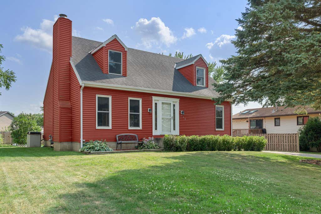 Photo of 342 7th Street SW, Eyota, MN 55934 (MLS # 7119640)