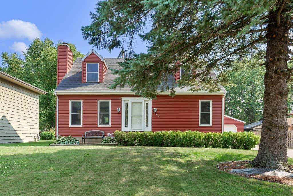 Photo of 342 7th Street SW, Eyota, MN 55934 (MLS # 7119640)