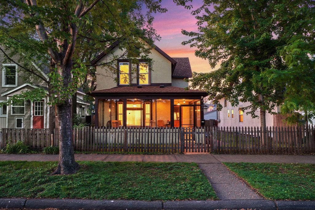 Photo of 671 Edmund Avenue, Saint Paul, MN 55104 (MLS # 7034633)