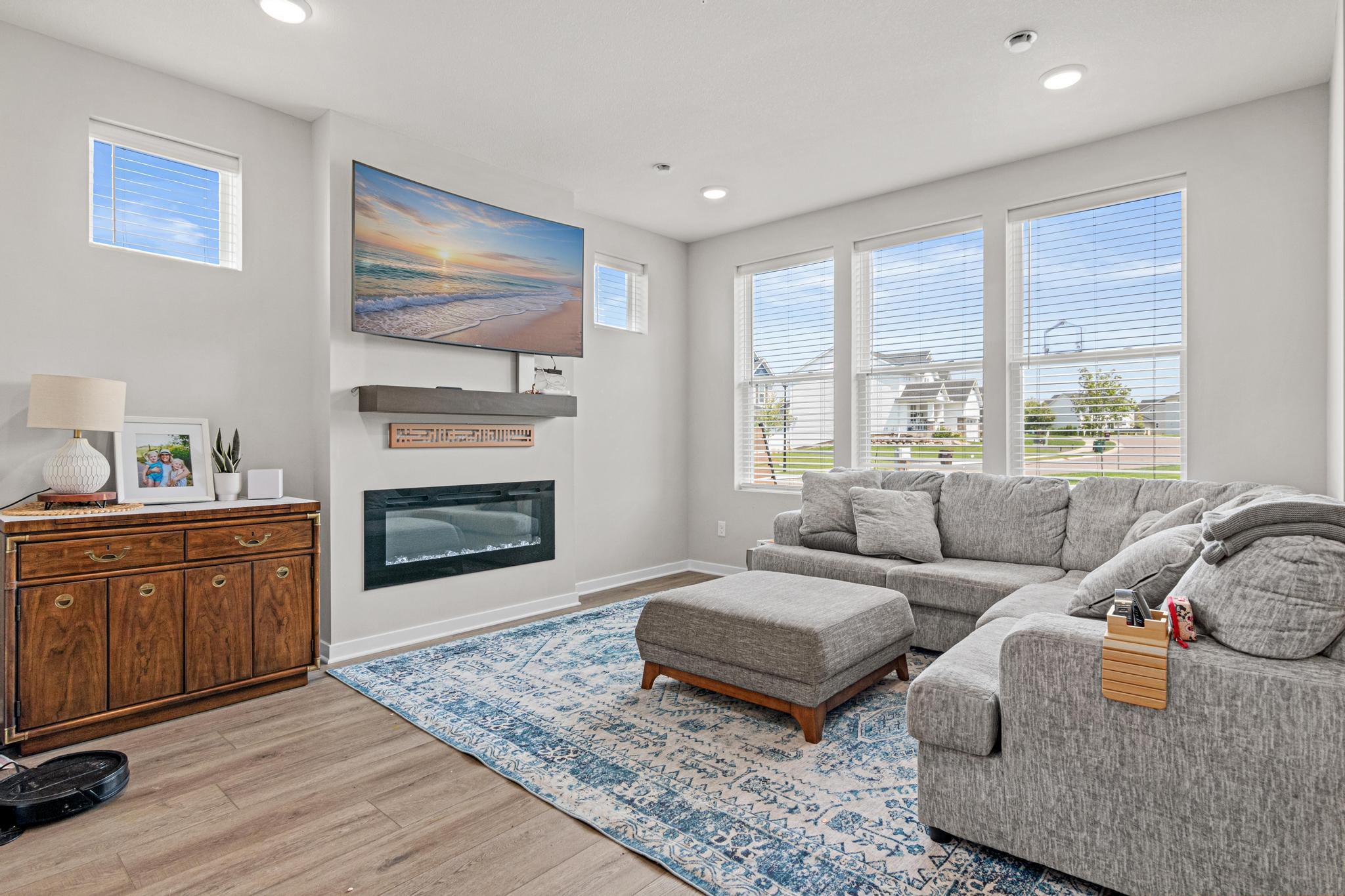 6324 Larkspur Lane