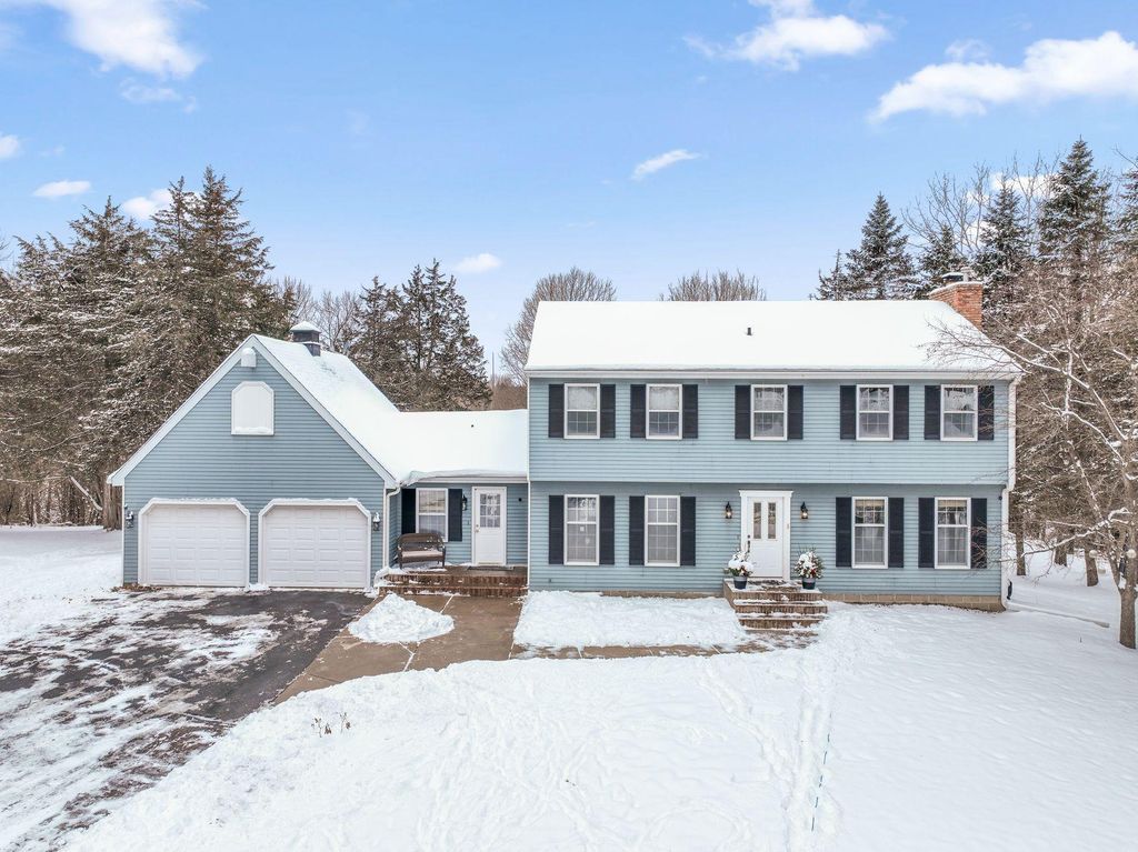 Photo of 33214 Nueman Court, Chisago Lake Twp, MN 55045 (MLS # 6822798)