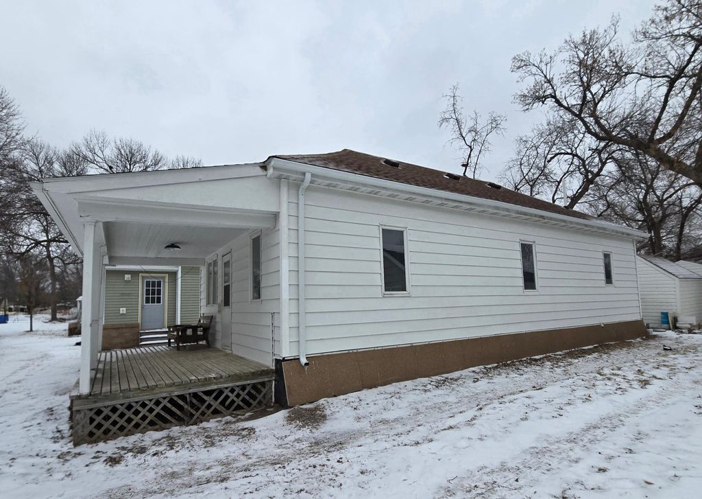 Photo of 418 3rd Street SW, Pipestone, MN 56164 (MLS # 7019336)