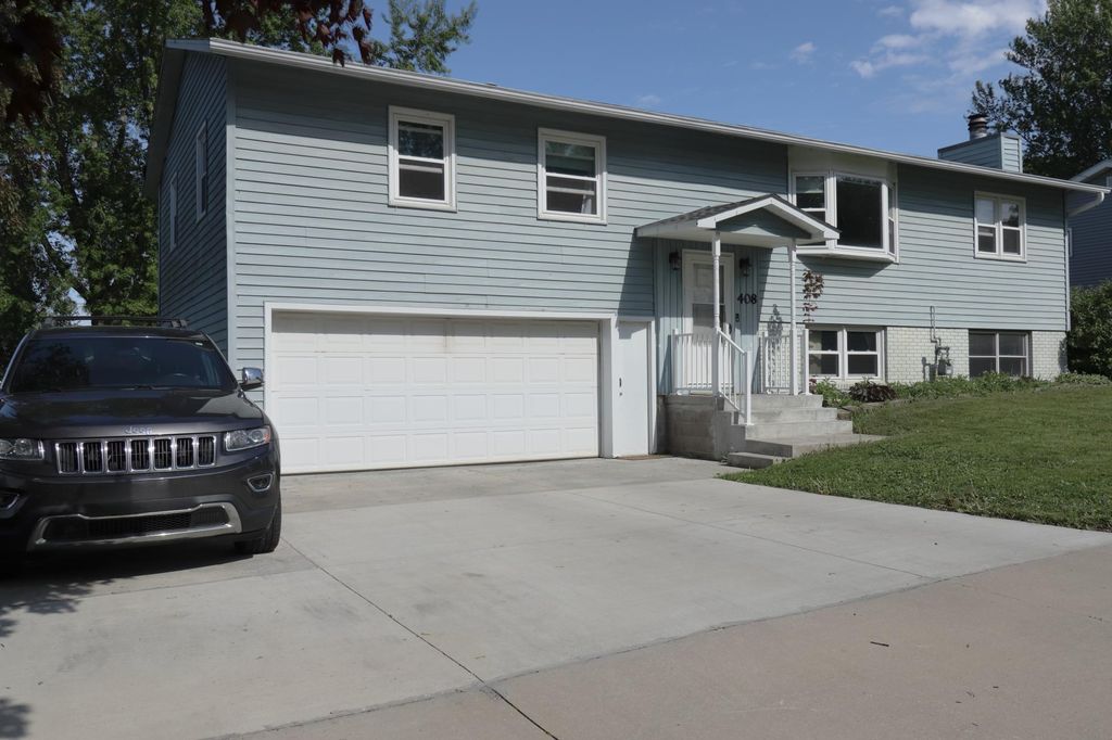 Photo of 408 6th Avenue NW, Dodge Center, MN 55927 (MLS # 7079575)