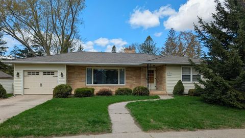 Photo of 1115 N 4th Street, Montevideo, MN 56265 (MLS # 7008396)