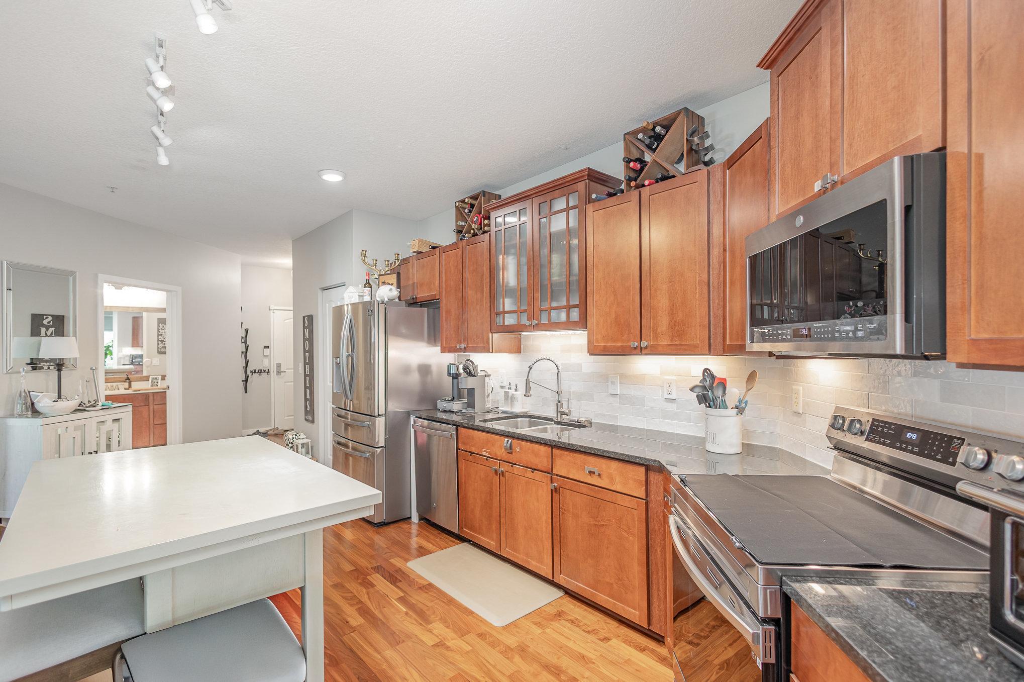 4132 Vernon Avenue S A101