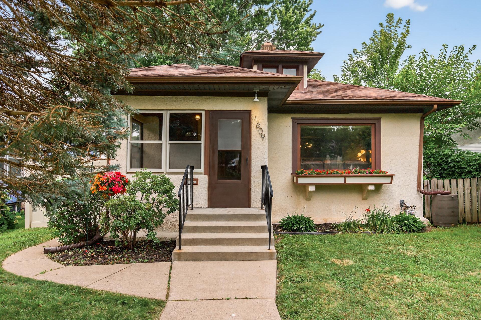 1609 Huron Street