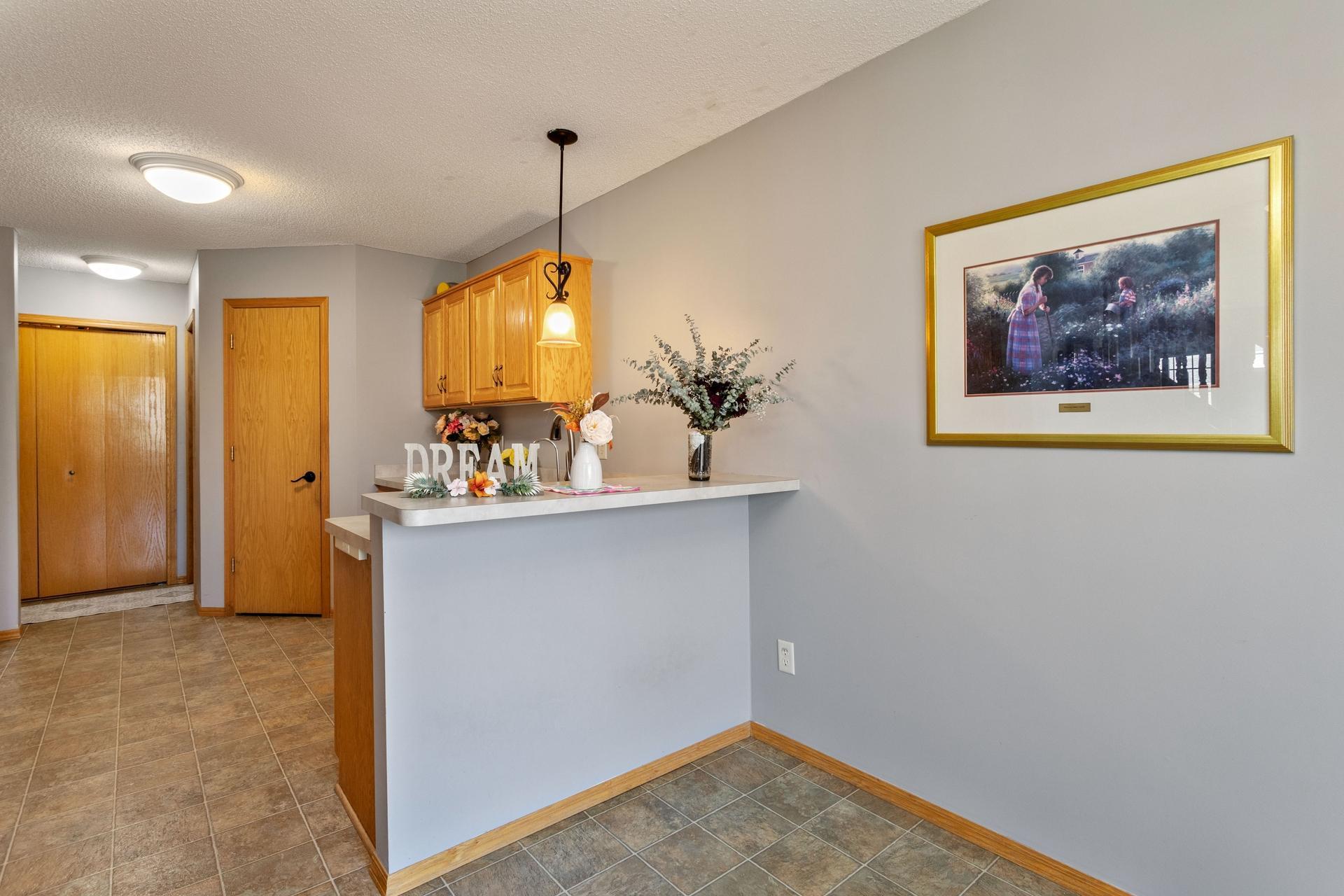11011 Douglas Lane N