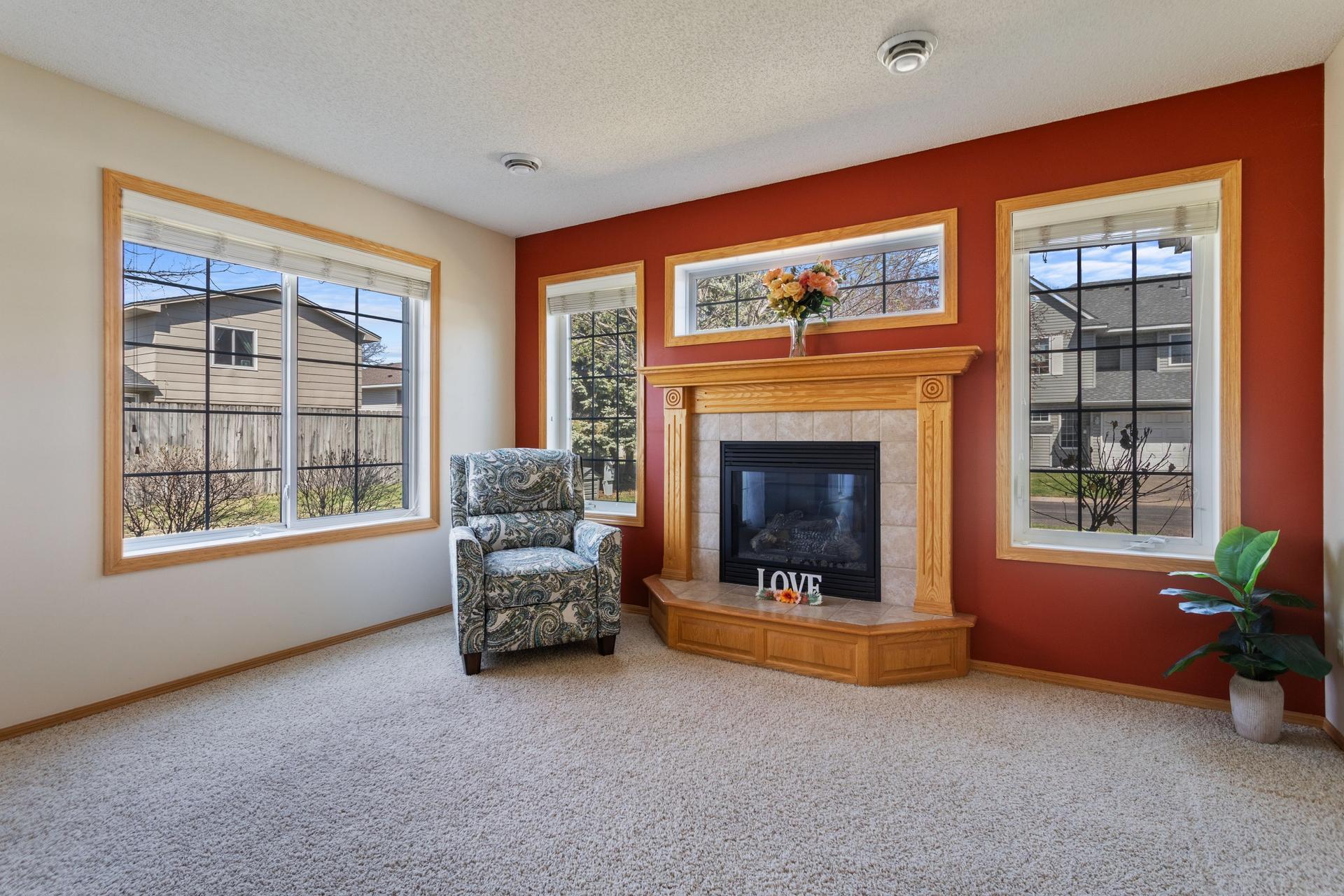 11011 Douglas Lane N