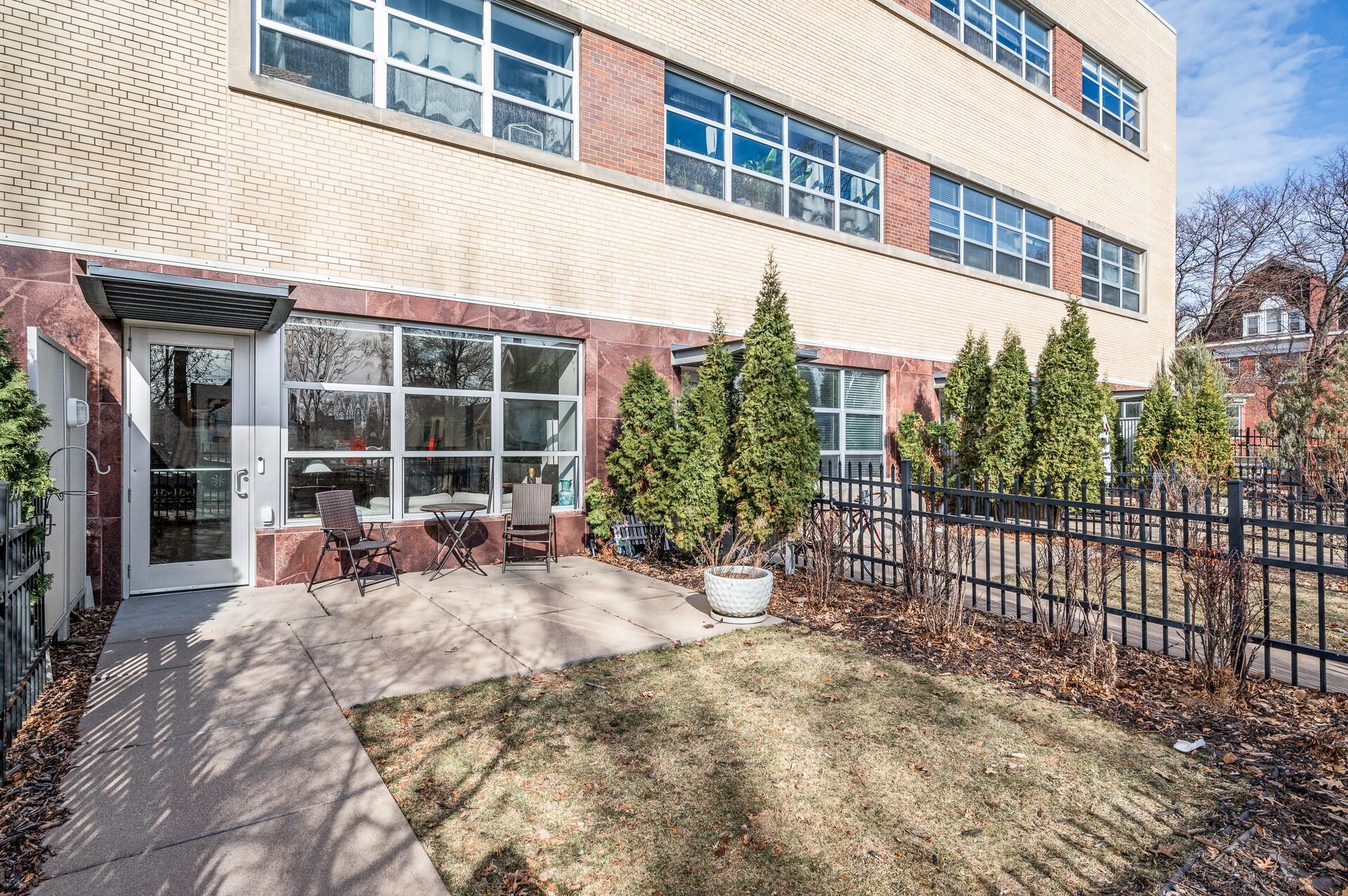 111 E Franklin Avenue 105