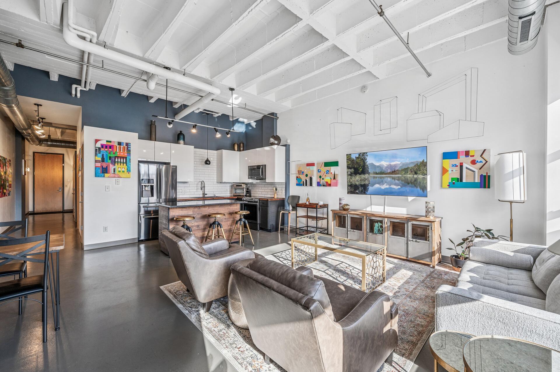 111 E Franklin Avenue 105
