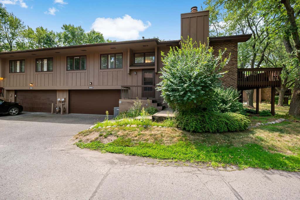 Photo of 2632 Aspen Court, White Bear Lake, MN 55110 (MLS # 7127805)