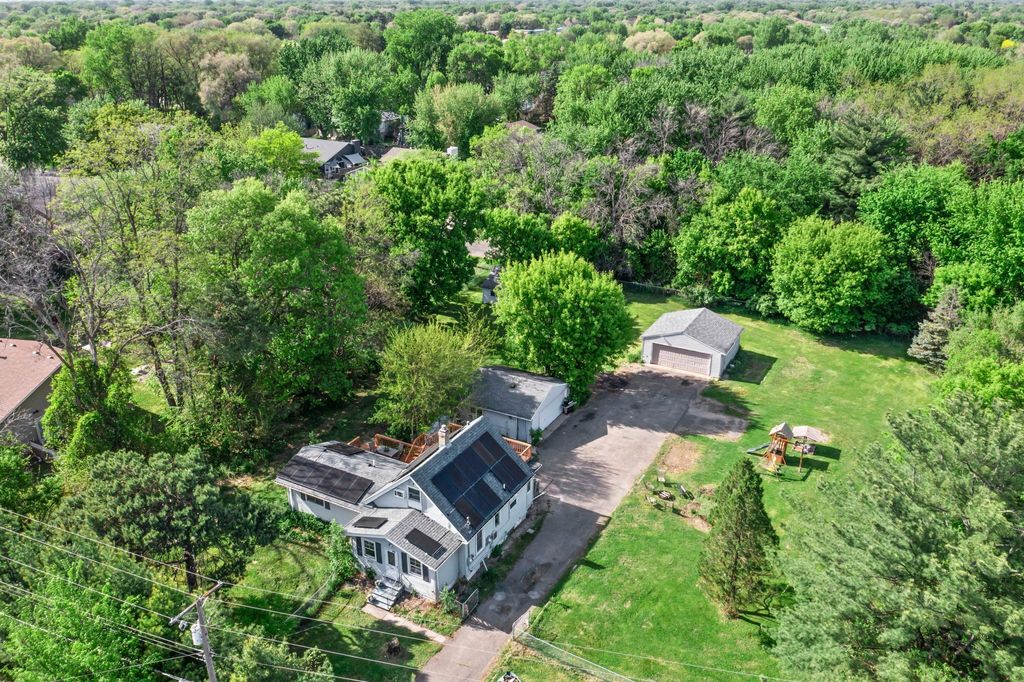 Photo of 612 73rd Avenue N, Brooklyn Park, MN 55444 (MLS # 7048792)