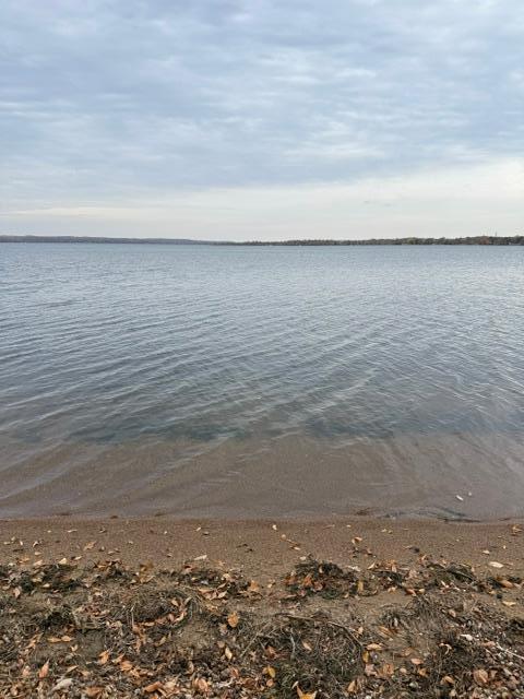 918 W Lake Drive