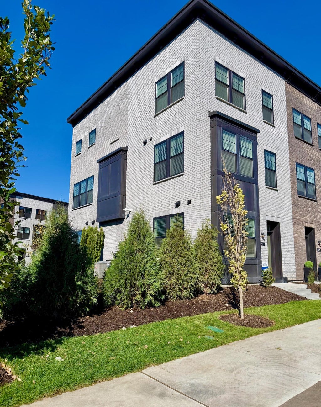 Photo of 851 Mount Curve, Saint Paul, MN 55116 (MLS # 7161686)