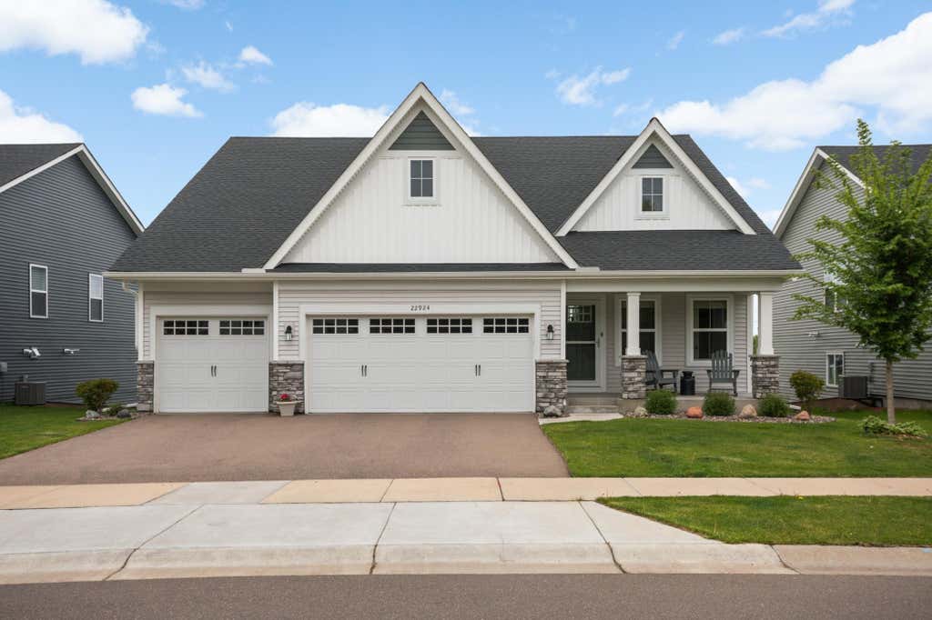 Photo of 22924 Marie Place, Rogers, MN 55374 (MLS # 7114538)