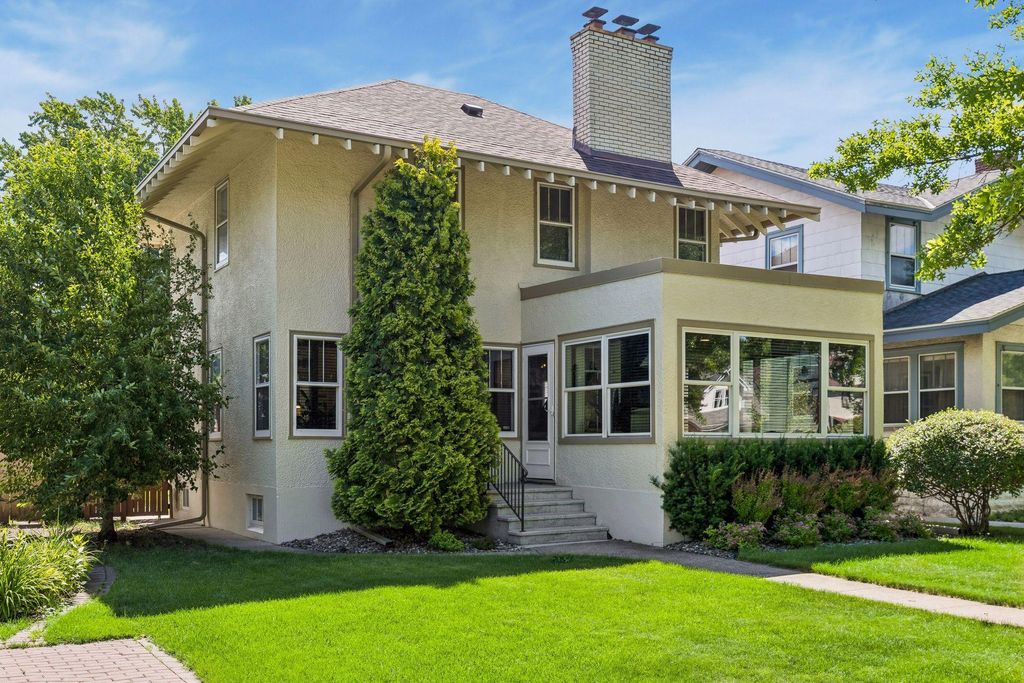 Photo of 3837 Lyndale Avenue S, Minneapolis, MN 55409 (MLS # 7096623)