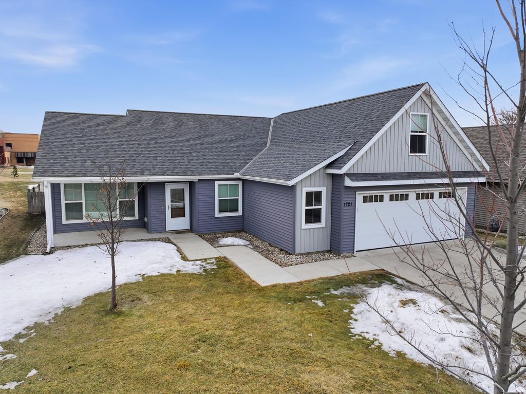 Photo of 1721 Olena Avenue SE, Willmar, MN 56201 (MLS # 7001507)