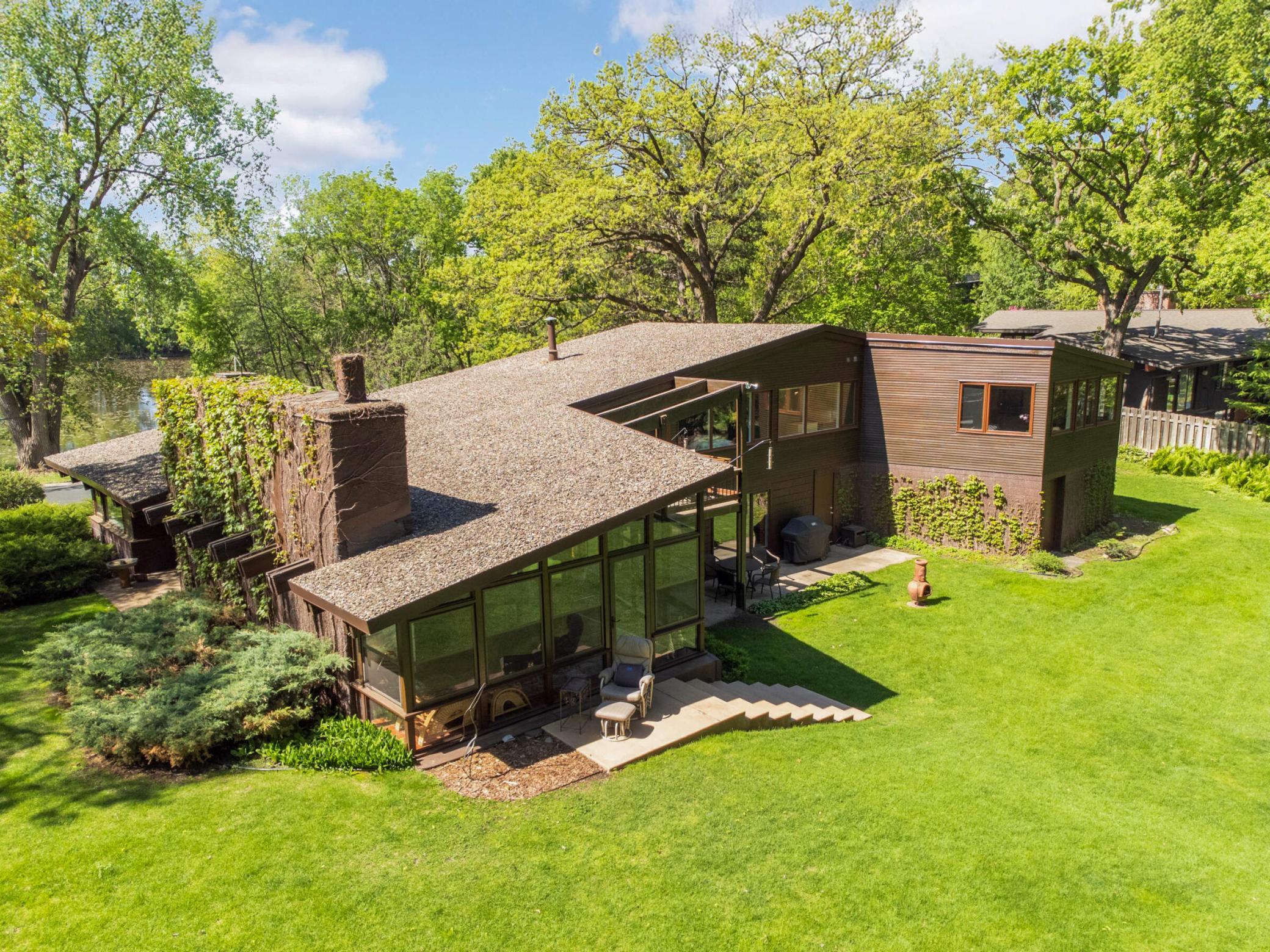 4618 Cedarwood Road