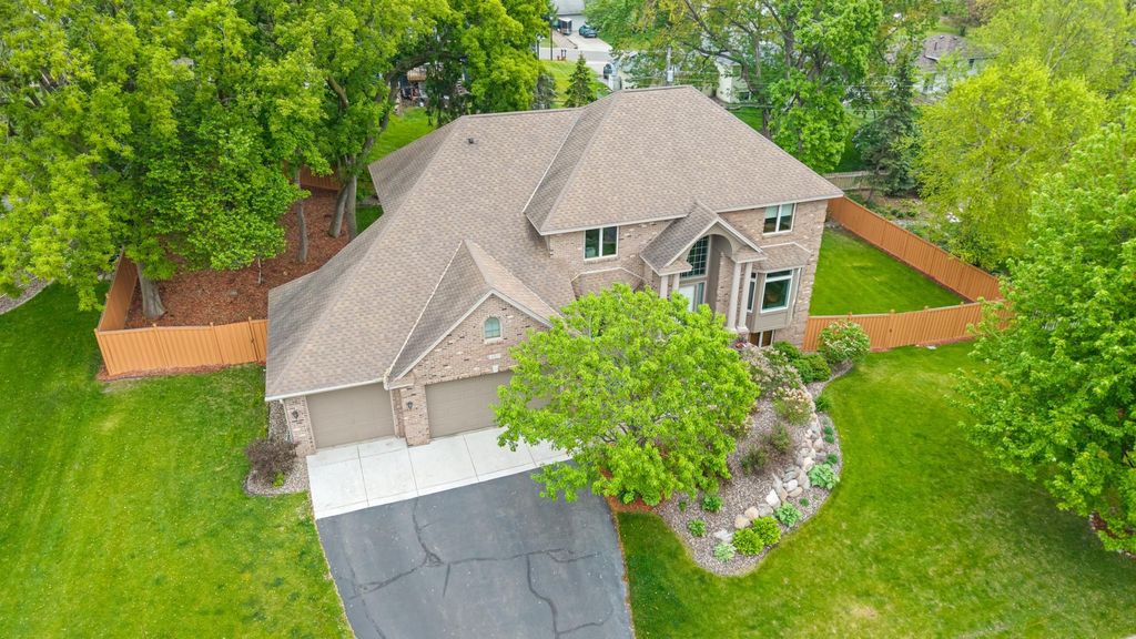 Photo of 14809 White Oak Drive, Burnsville, MN 55337 (MLS # 7029414)